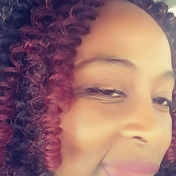 Meet your Posher, Shawananita - Picture 1 of 1